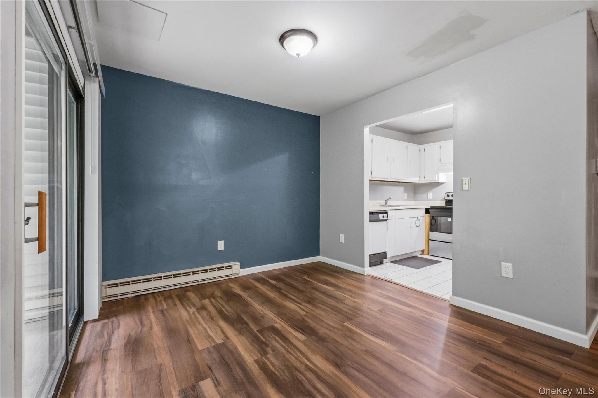 21 Scarborough Lane, Unit B photo 17