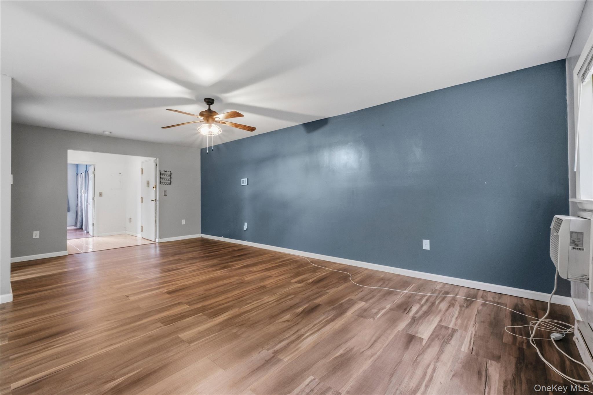 21 Scarborough Lane, Unit B photo 16