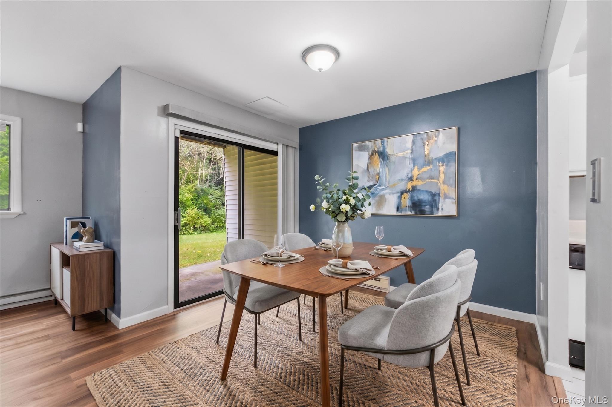 21 Scarborough Lane, Unit B photo 3