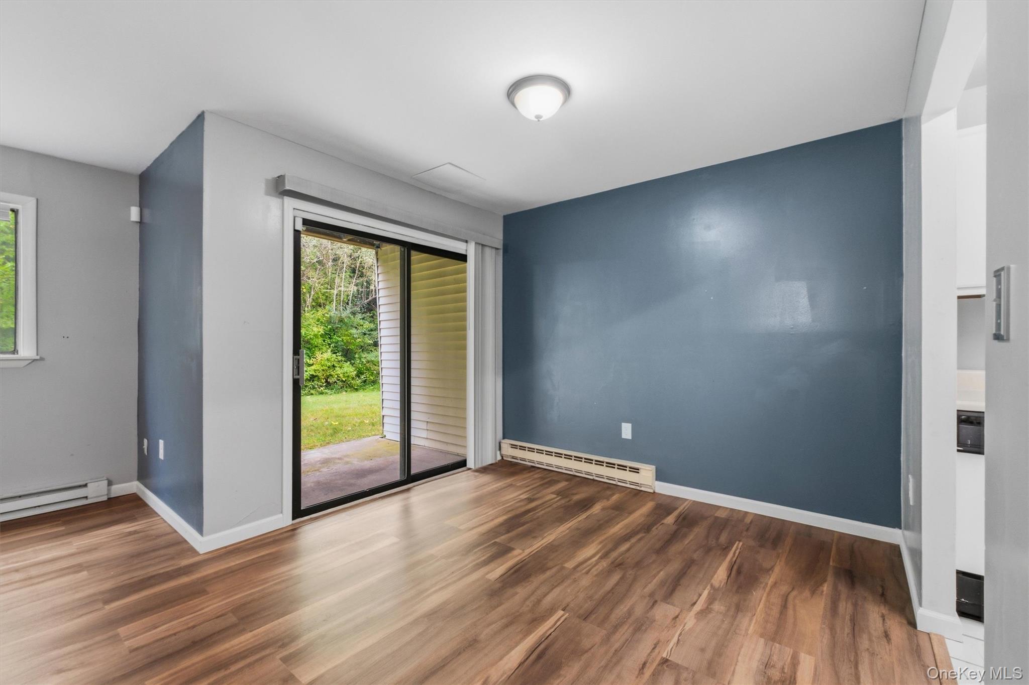 21 Scarborough Lane, Unit B photo 18