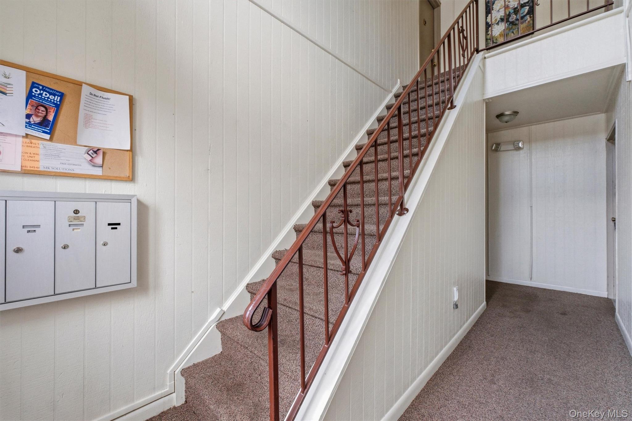 21 Scarborough Lane, Unit B photo 9