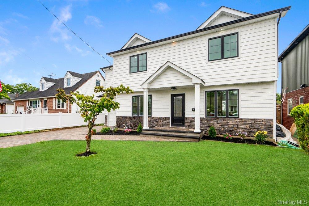10 California Street – For Sale photo 3