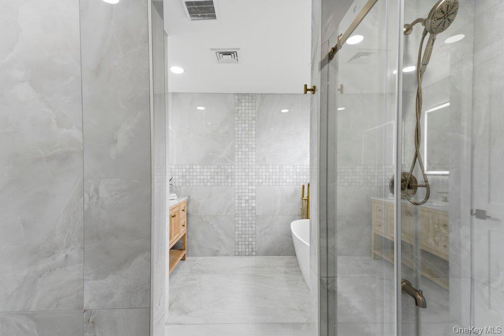 10 California Street – For Sale photo 31