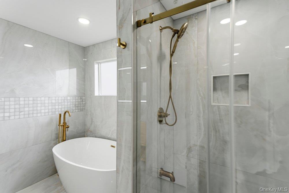 10 California Street – For Sale photo 33