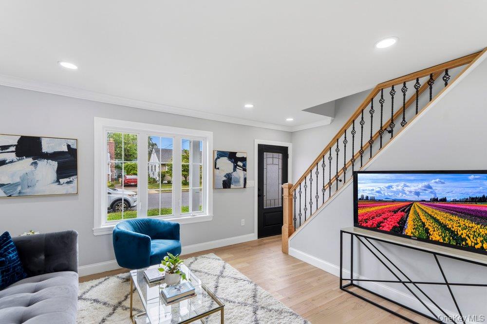 10 California Street – For Sale photo 7