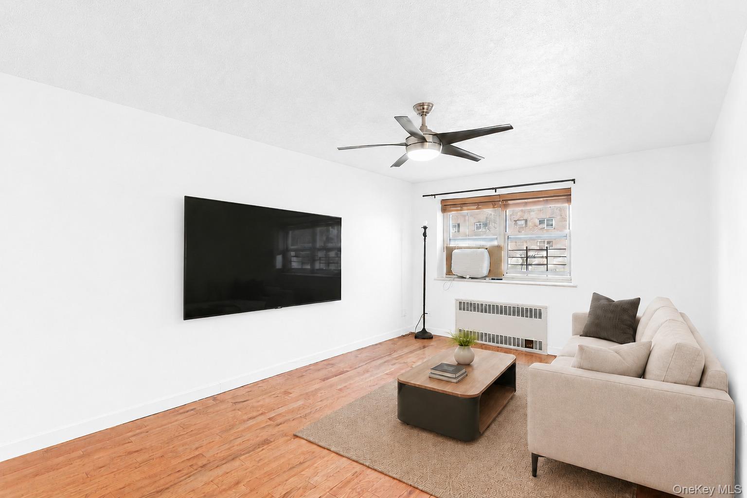 66-12 Grand Central Parkway, Unit 1B photo 3
