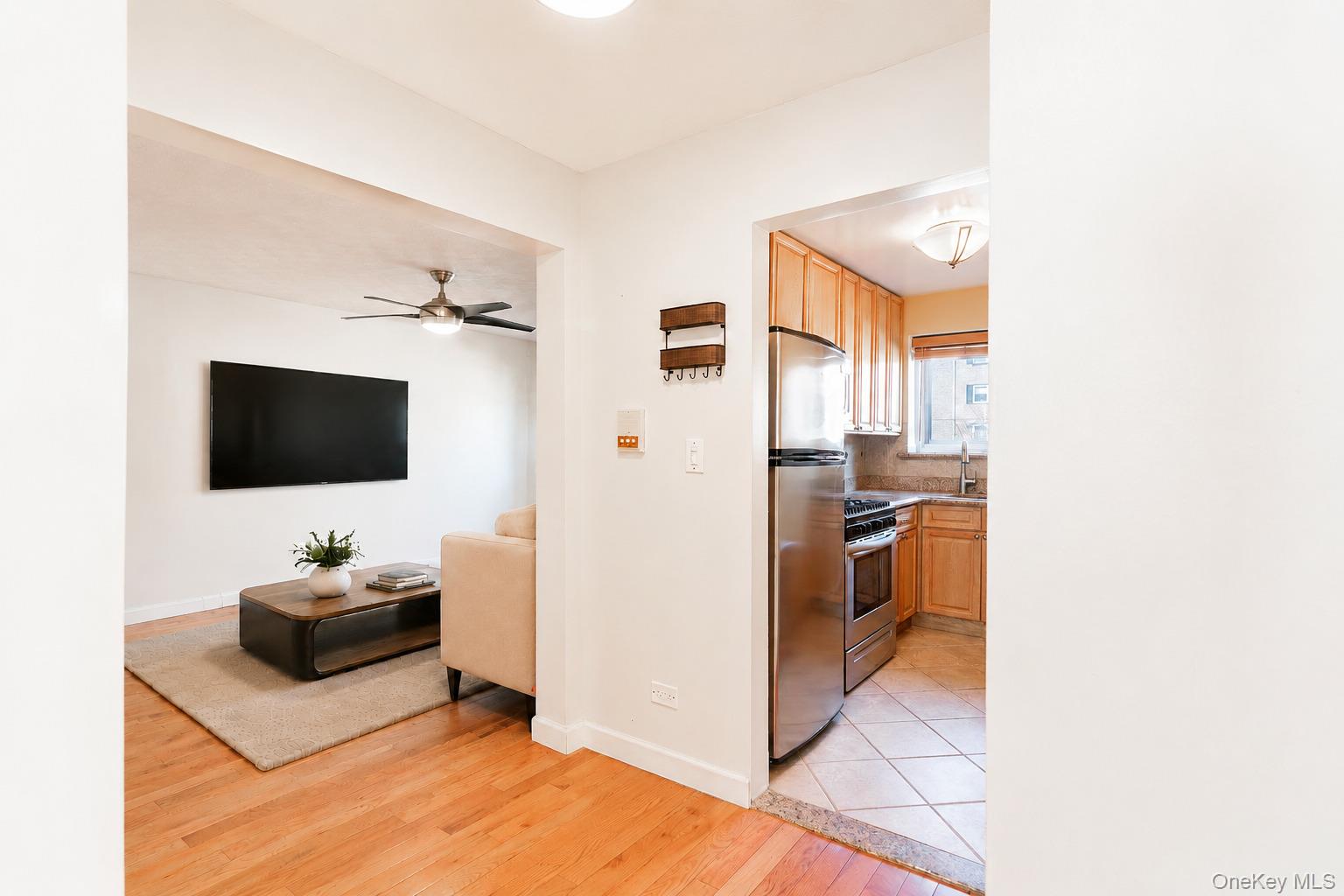 66-12 Grand Central Parkway, Unit 1B photo 4