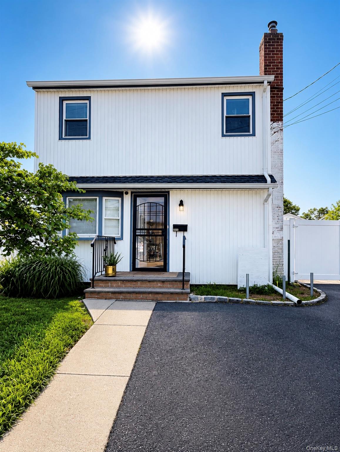 1800 Newbridge Road – For Sale