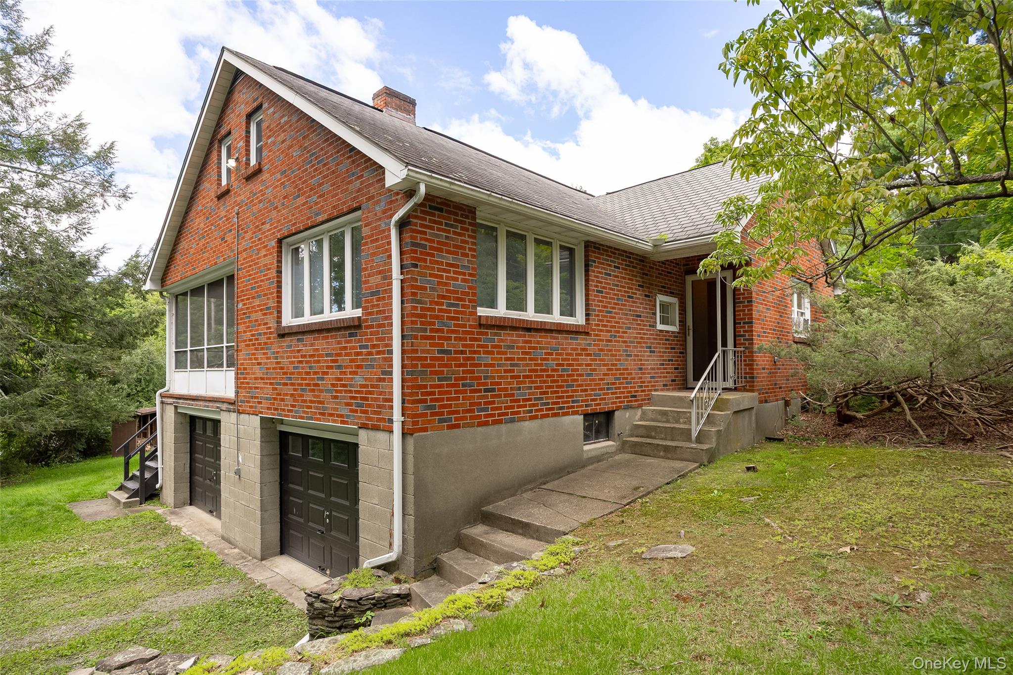 1261 Union Avenue – For Sale
