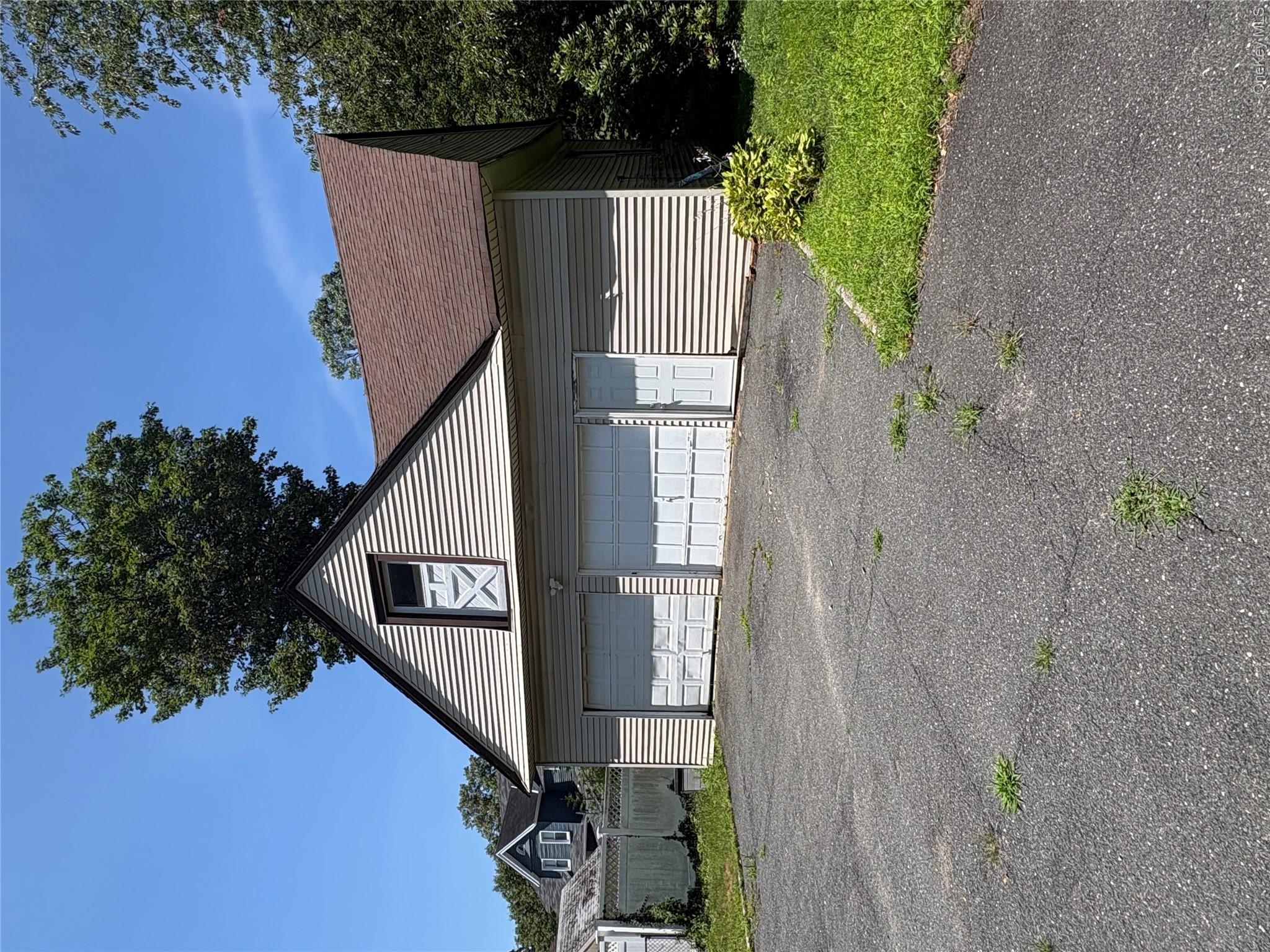 254 Hempstead Avenue – For Sale photo 5