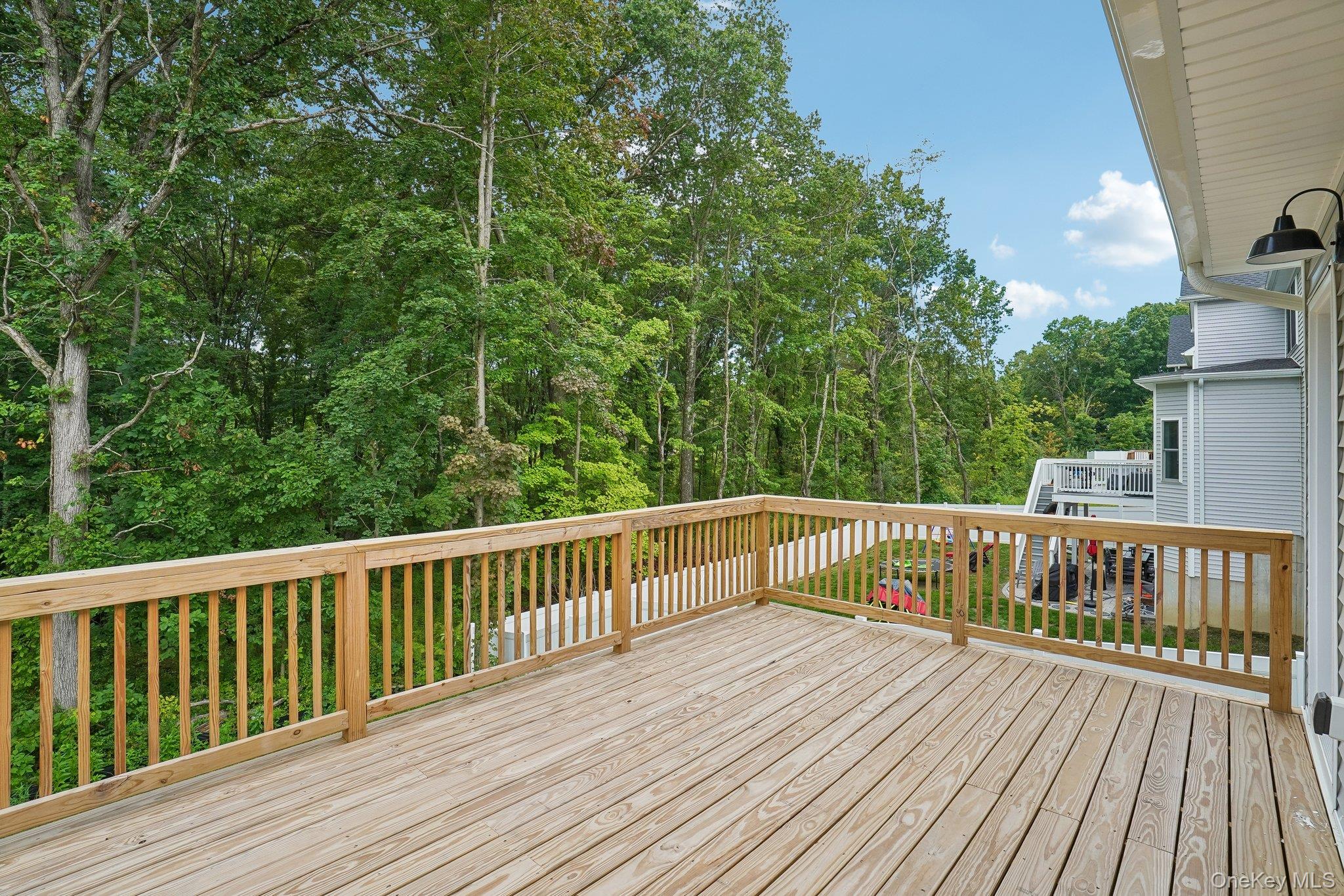 18 Rustic Drive – For Sale photo 37