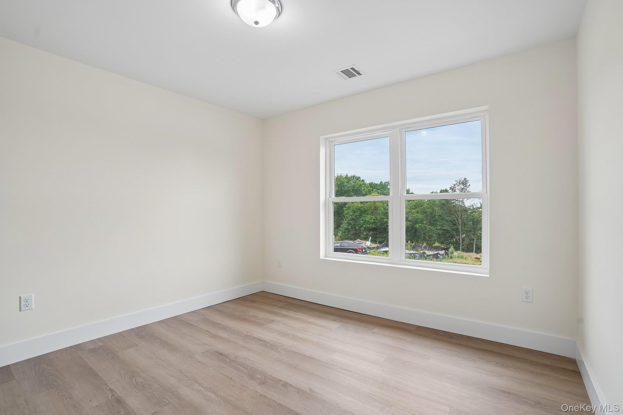 18 Rustic Drive – For Sale photo 31