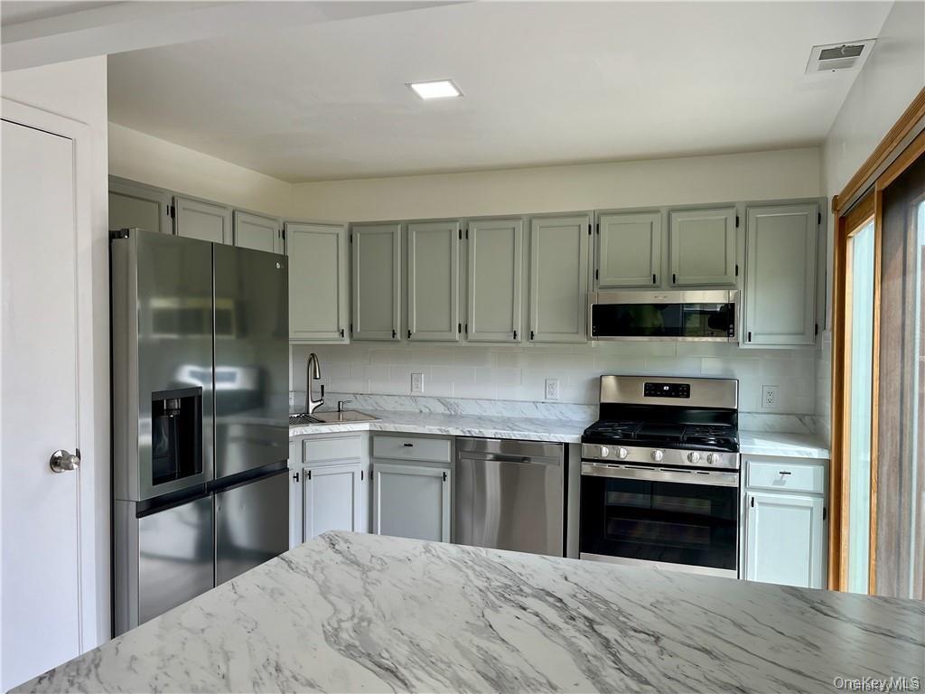 2110 Whispering Hills, Unit 197 photo 10