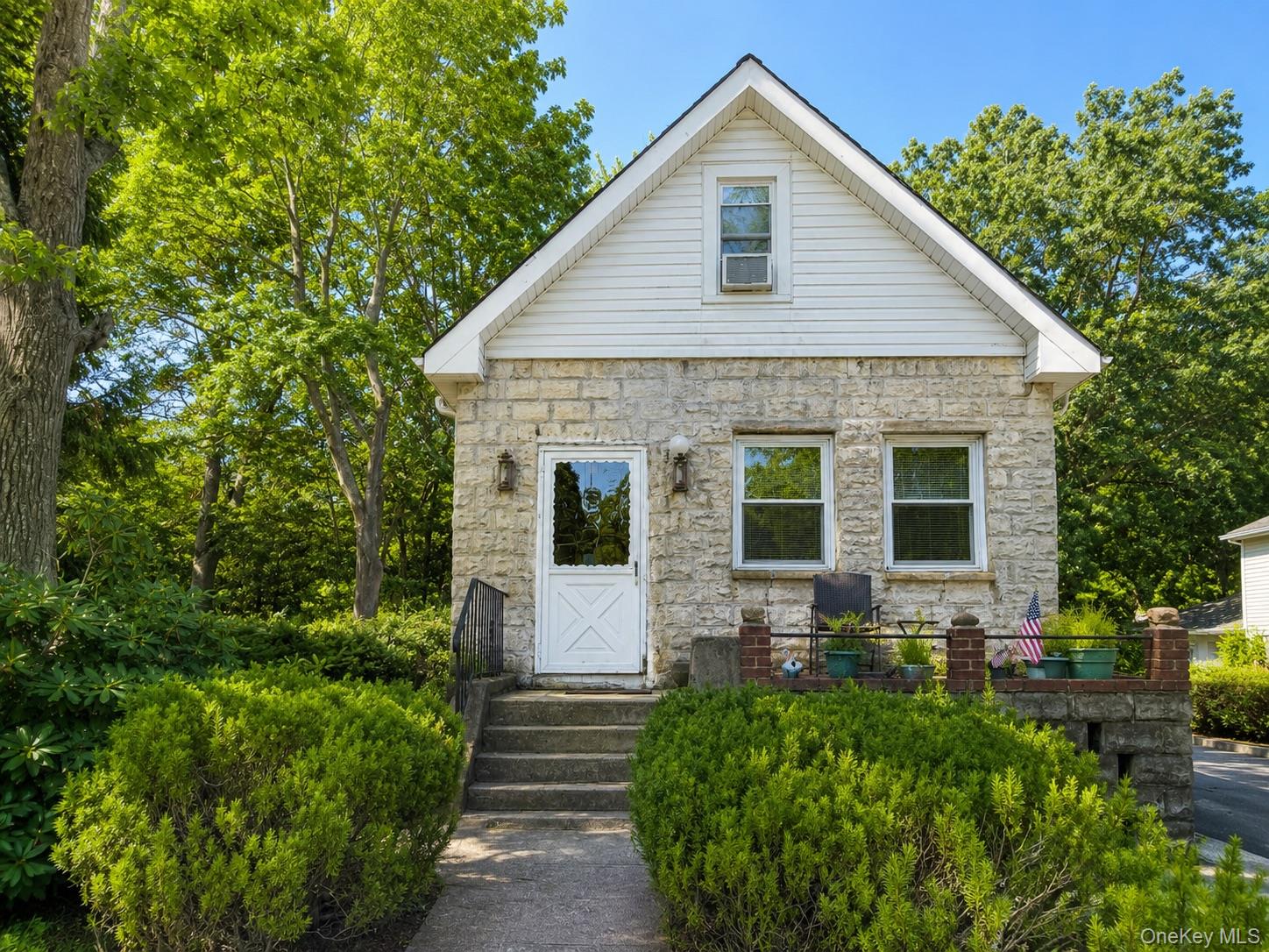 164 S Evergreen Drive – For Sale