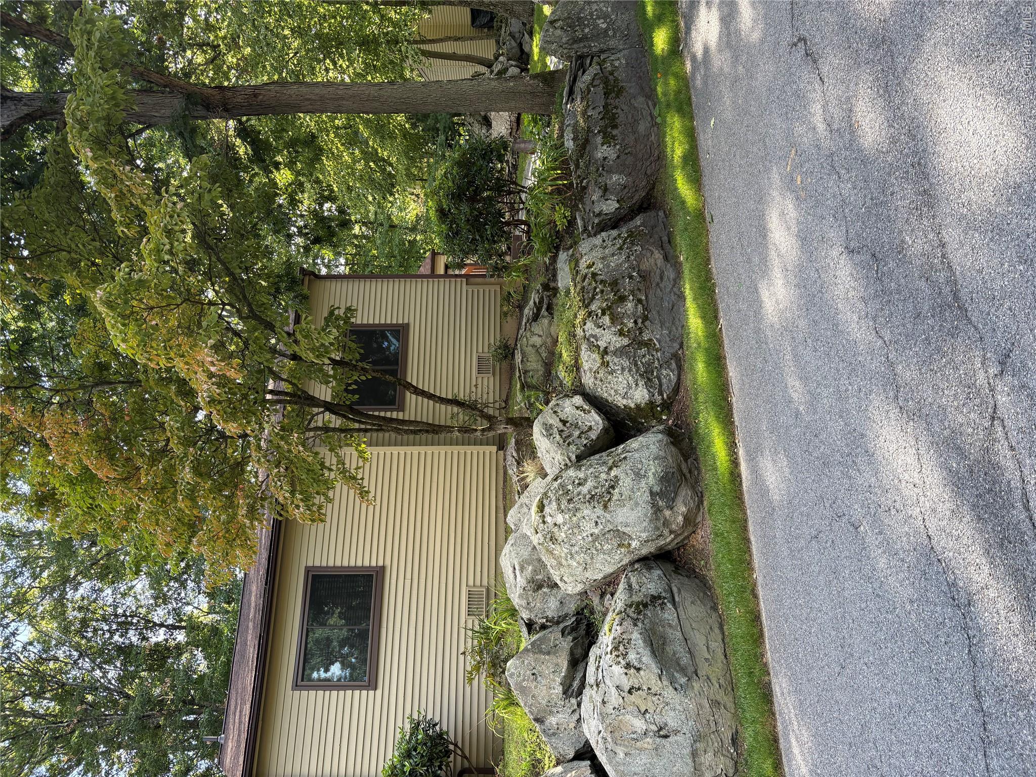 7 Ironwood Drive – For Sale photo 2