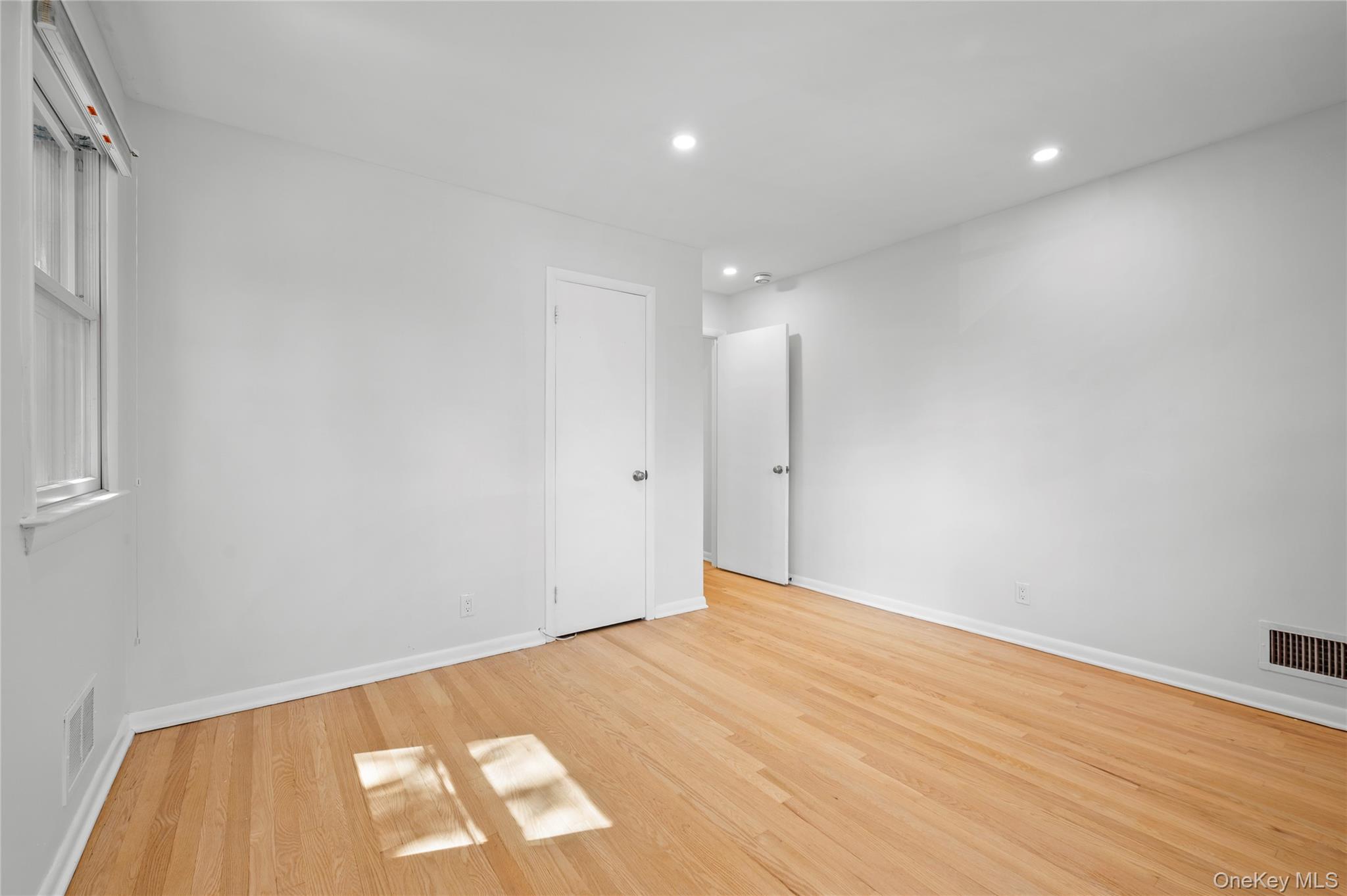 71 Ewart Street – For Rent photo 16
