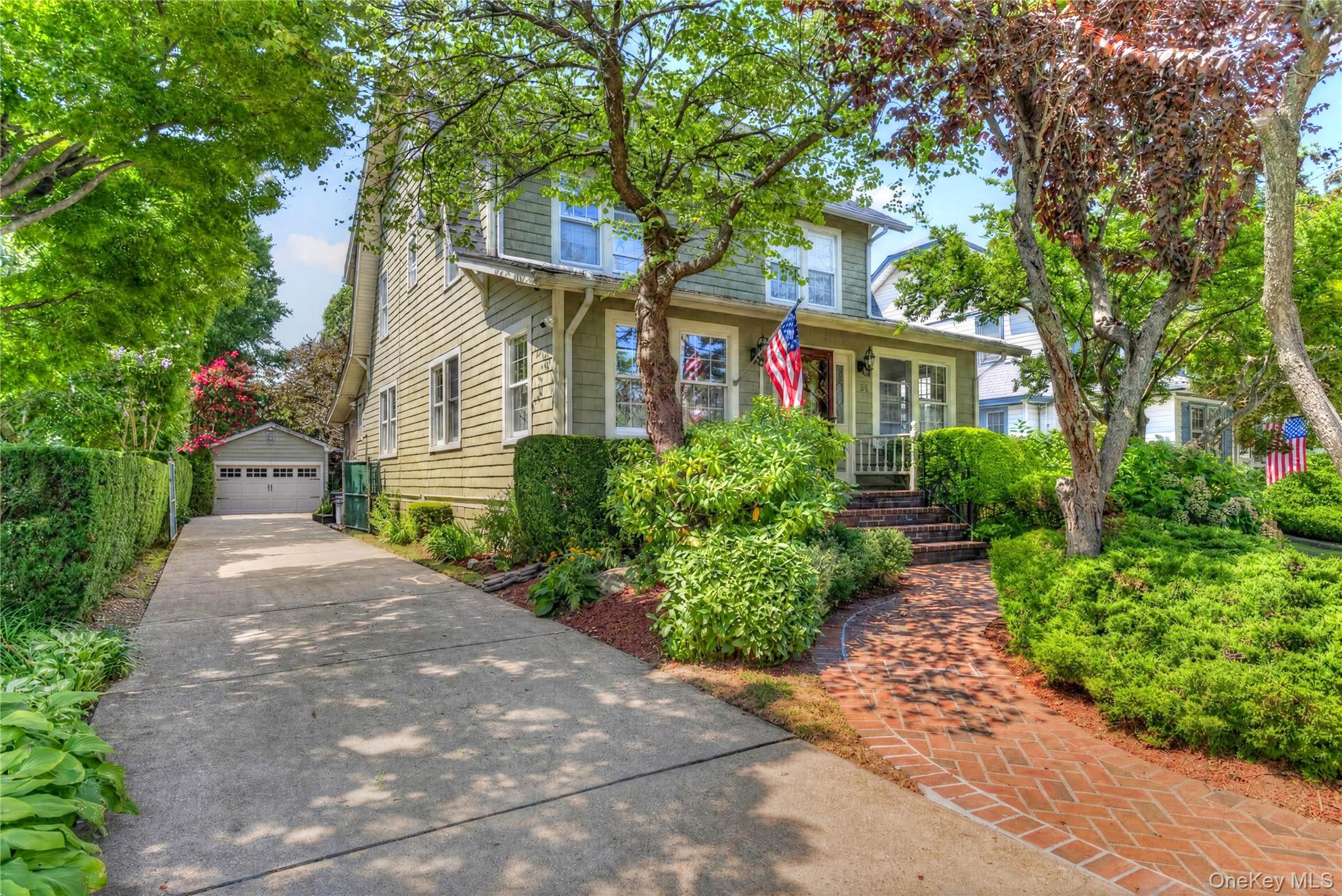 54 Denton Avenue – For Sale photo 4