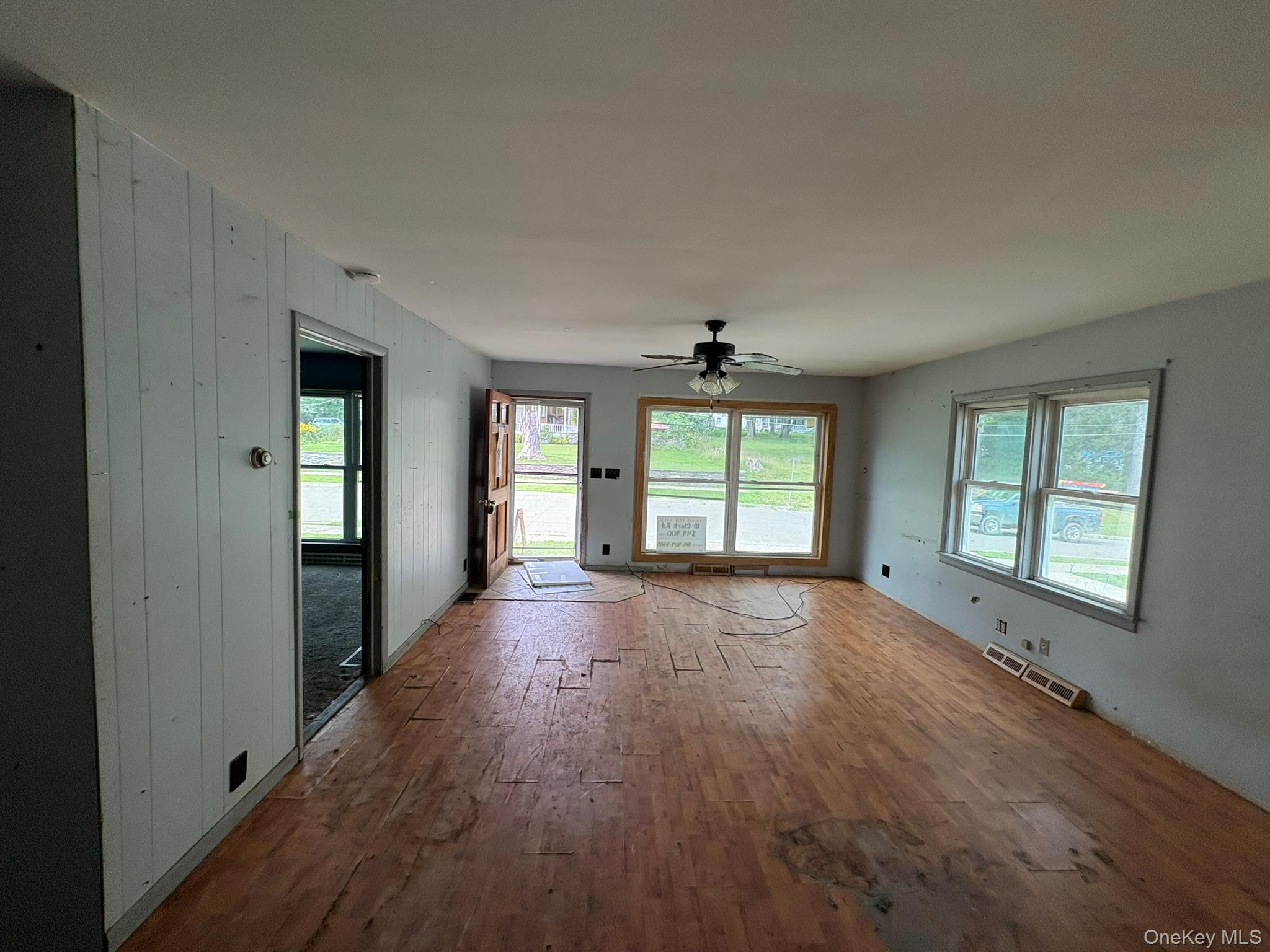 18 Clark Street – For Sale photo 5