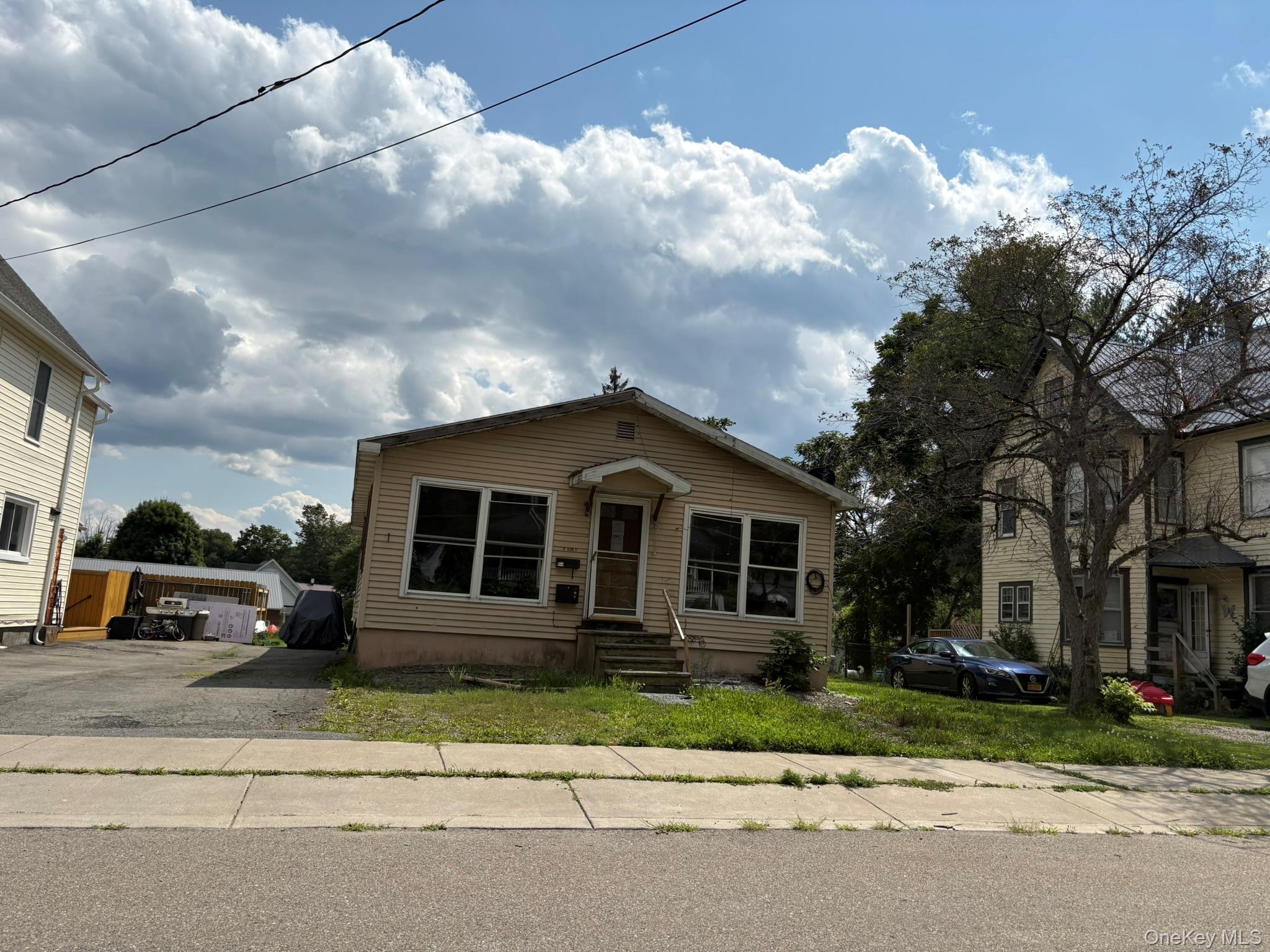 18 Clark Street – For Sale