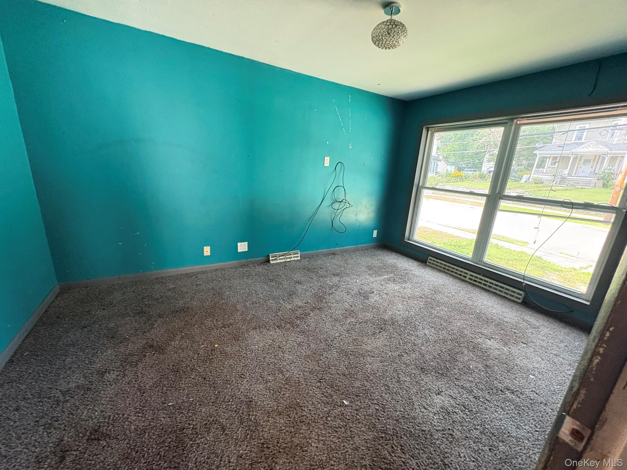 18 Clark Street – For Sale photo 3