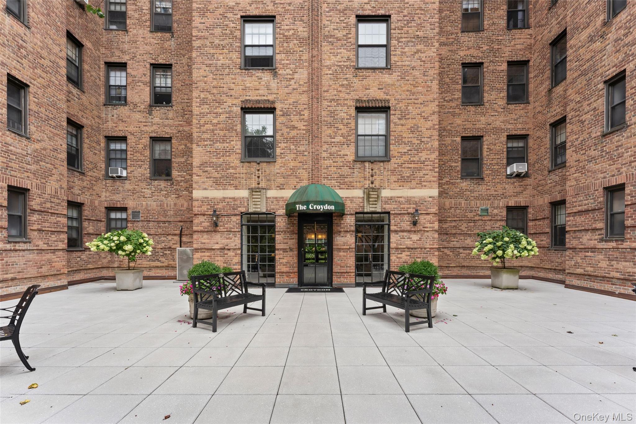 35 Parkview Avenue, Unit 5A