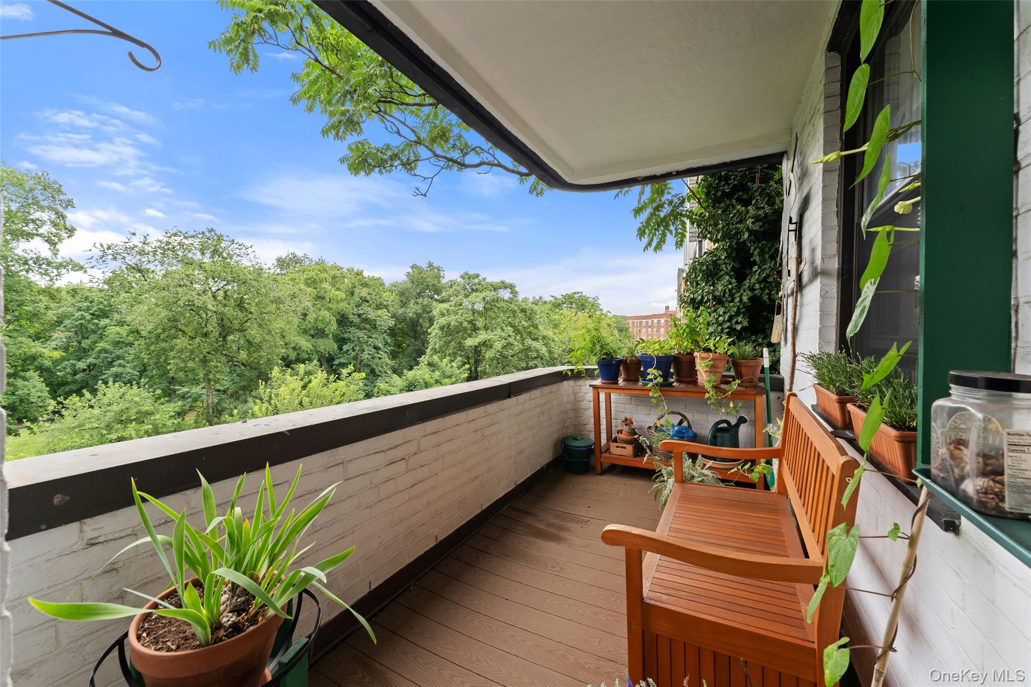 35 Parkview Avenue, Unit 5A photo 8