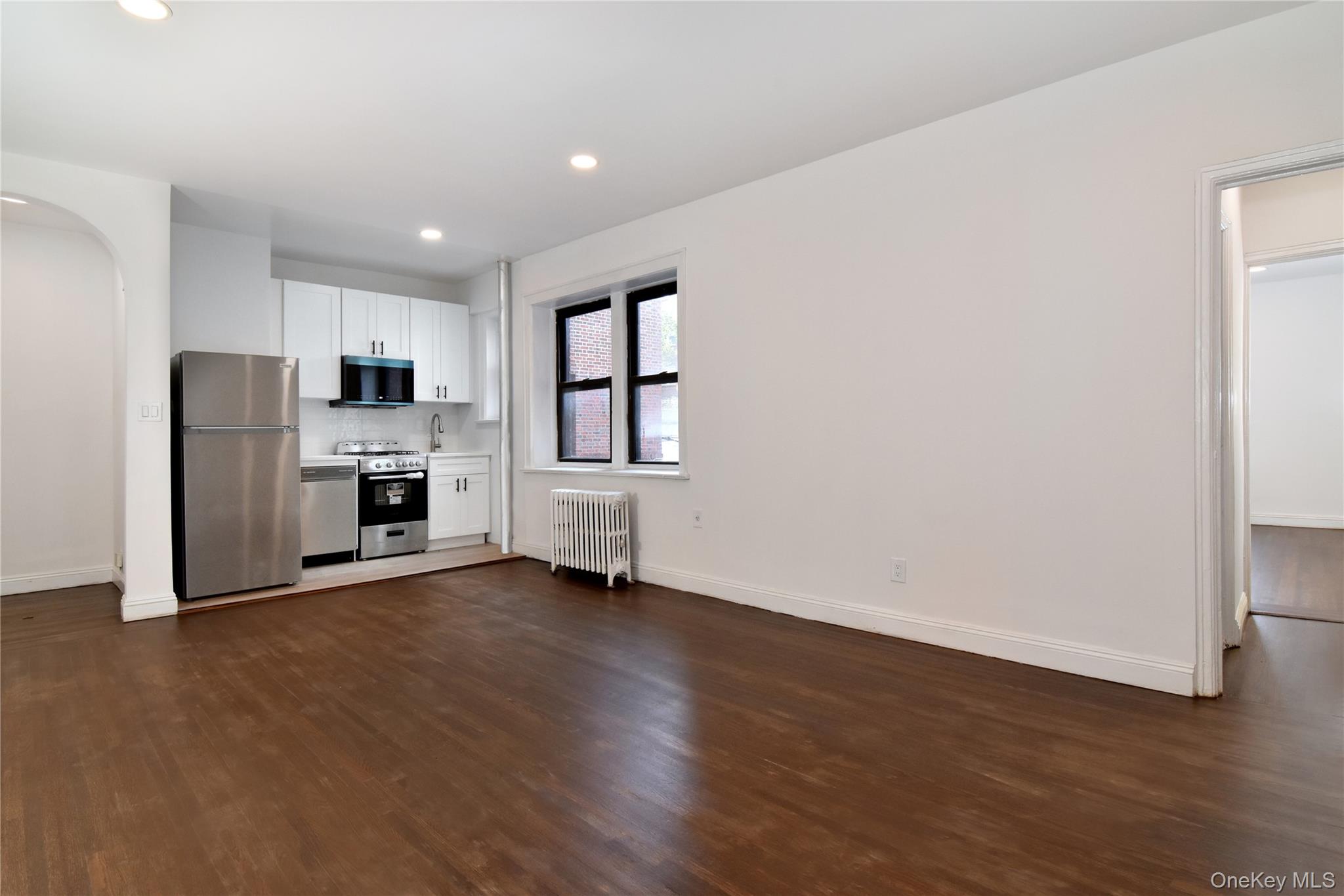 590 E 3rd Street, Unit 1M photo 13