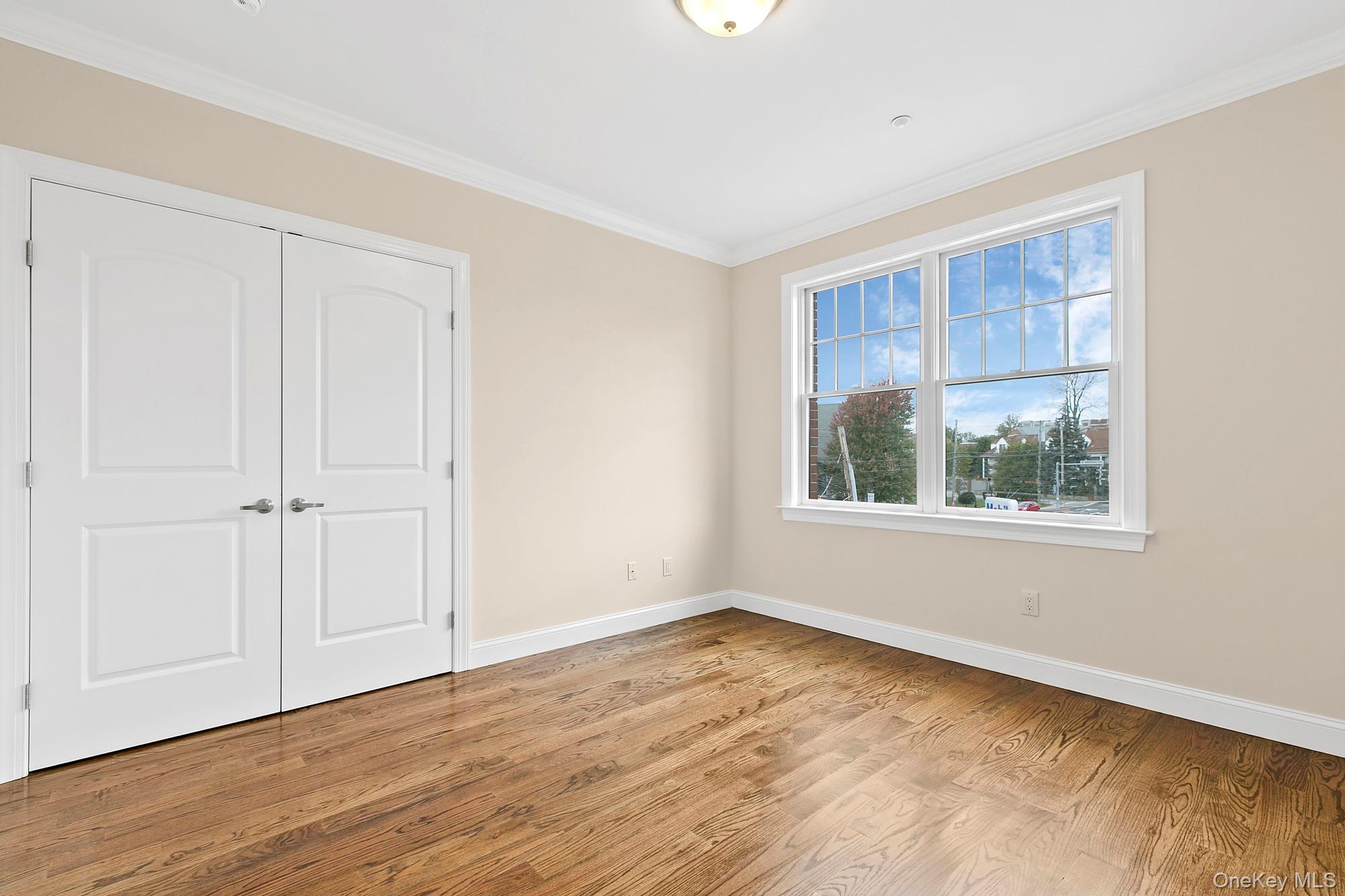 2 Ashford Avenue, Unit 4A photo 9