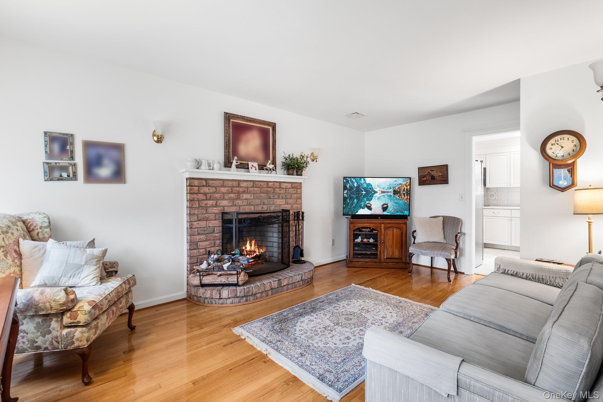 515 The Greenway – For Sale photo 8