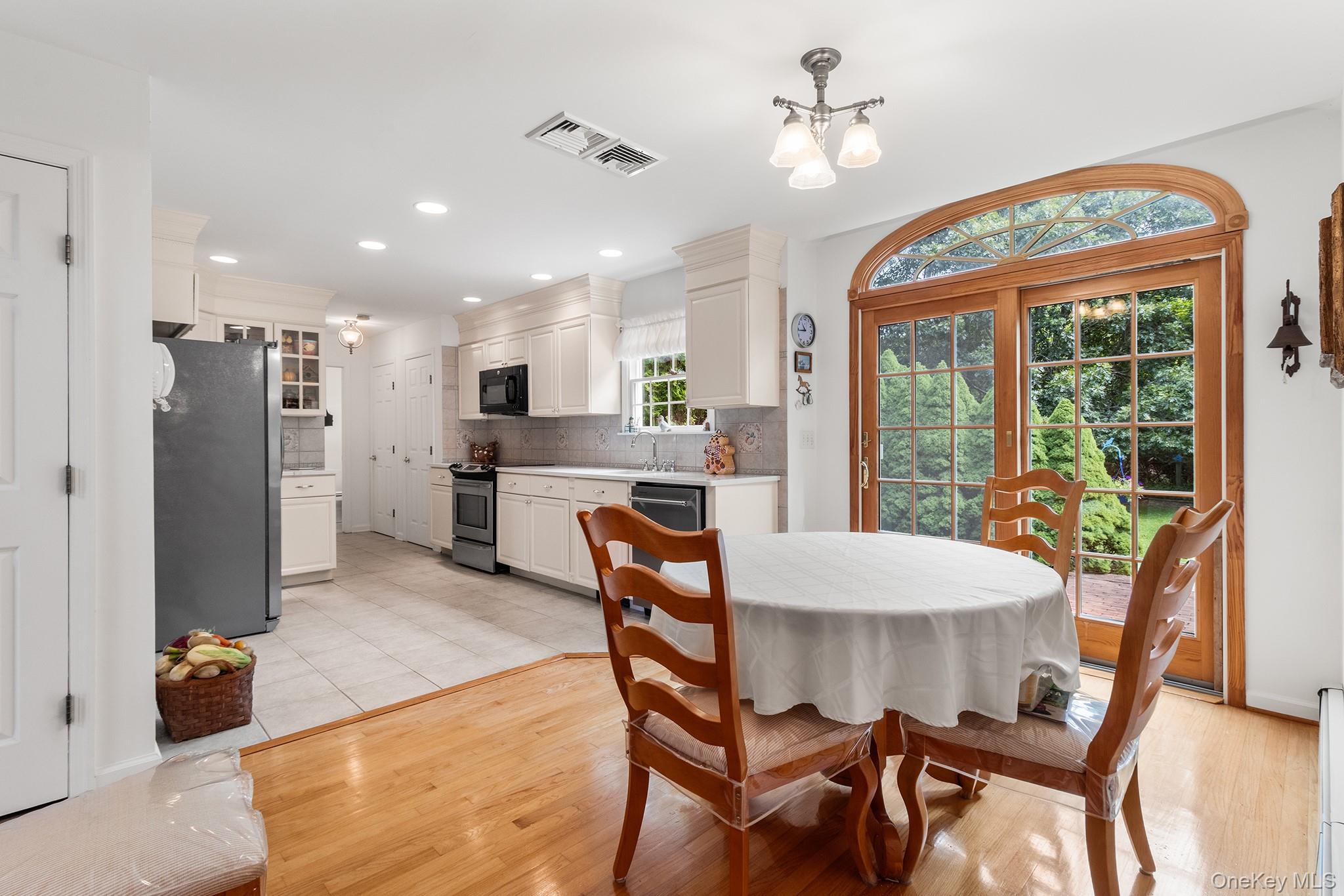 515 The Greenway – For Sale photo 16