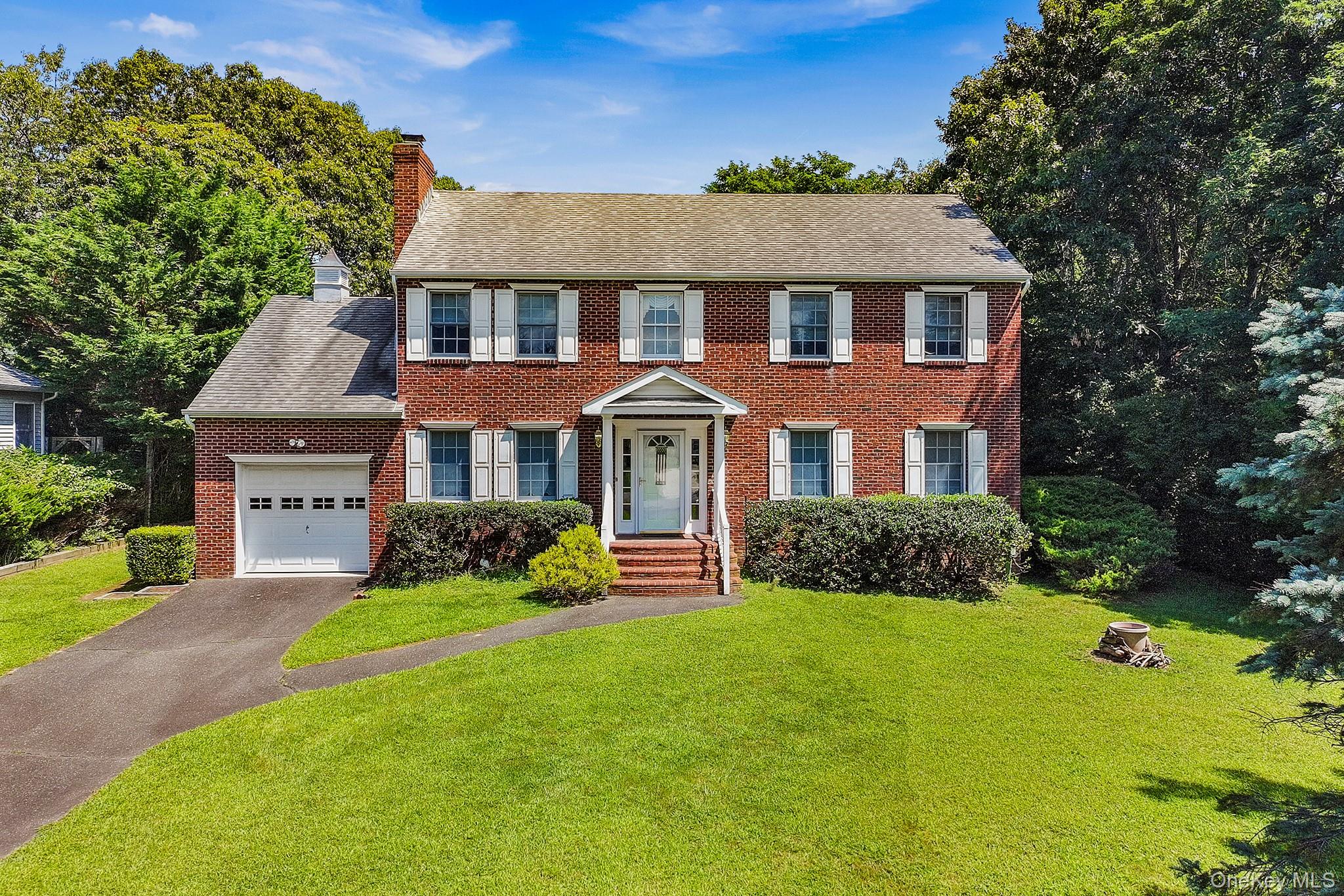 515 The Greenway – For Sale photo 3