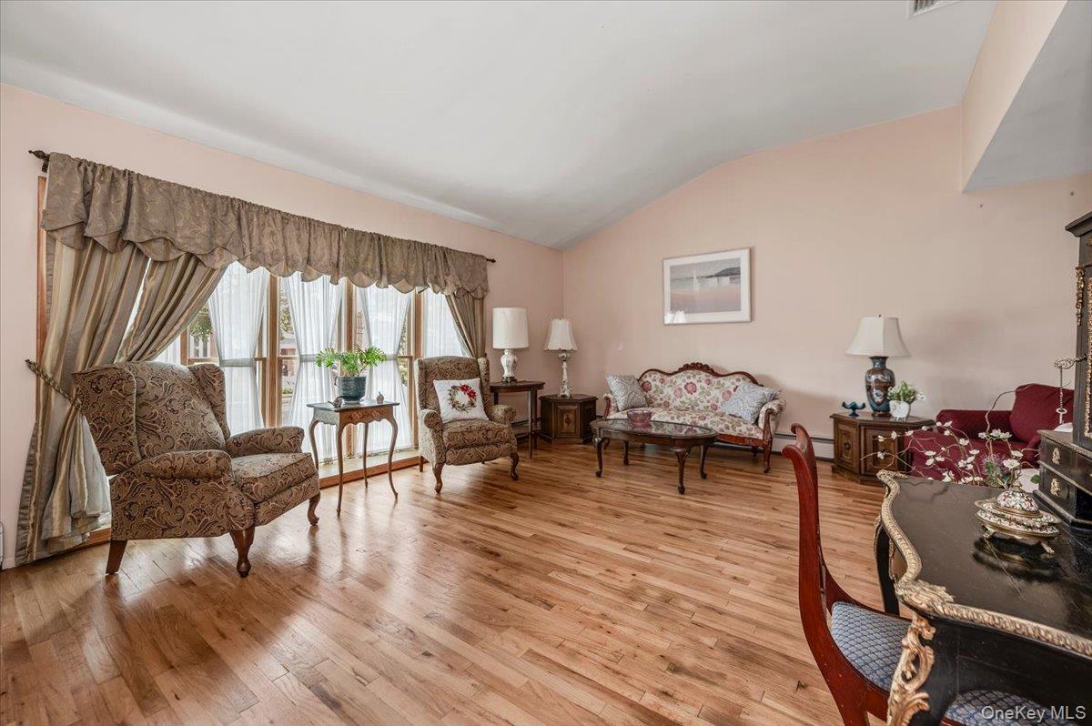 3291 Wolfson Drive – For Sale photo 4