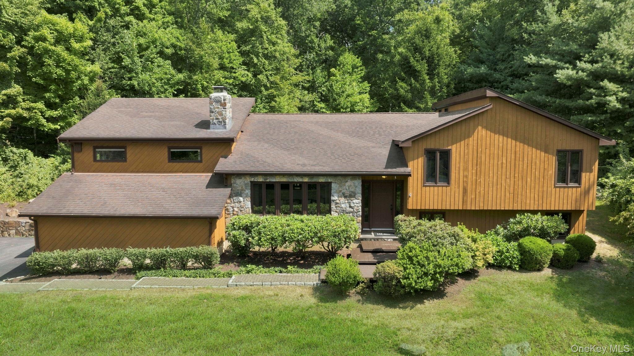 66 Maple Wood Drive – For Sale
