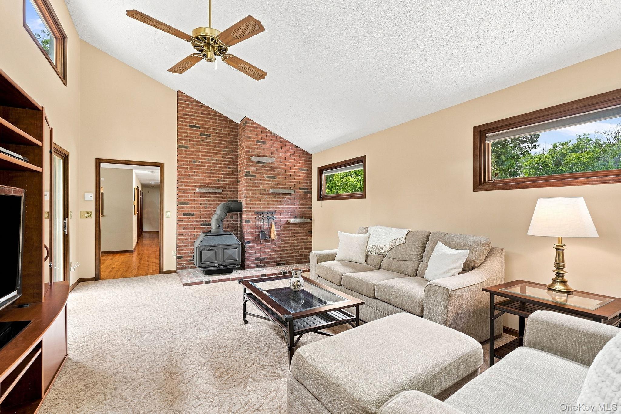 66 Maple Wood Drive – For Sale photo 6