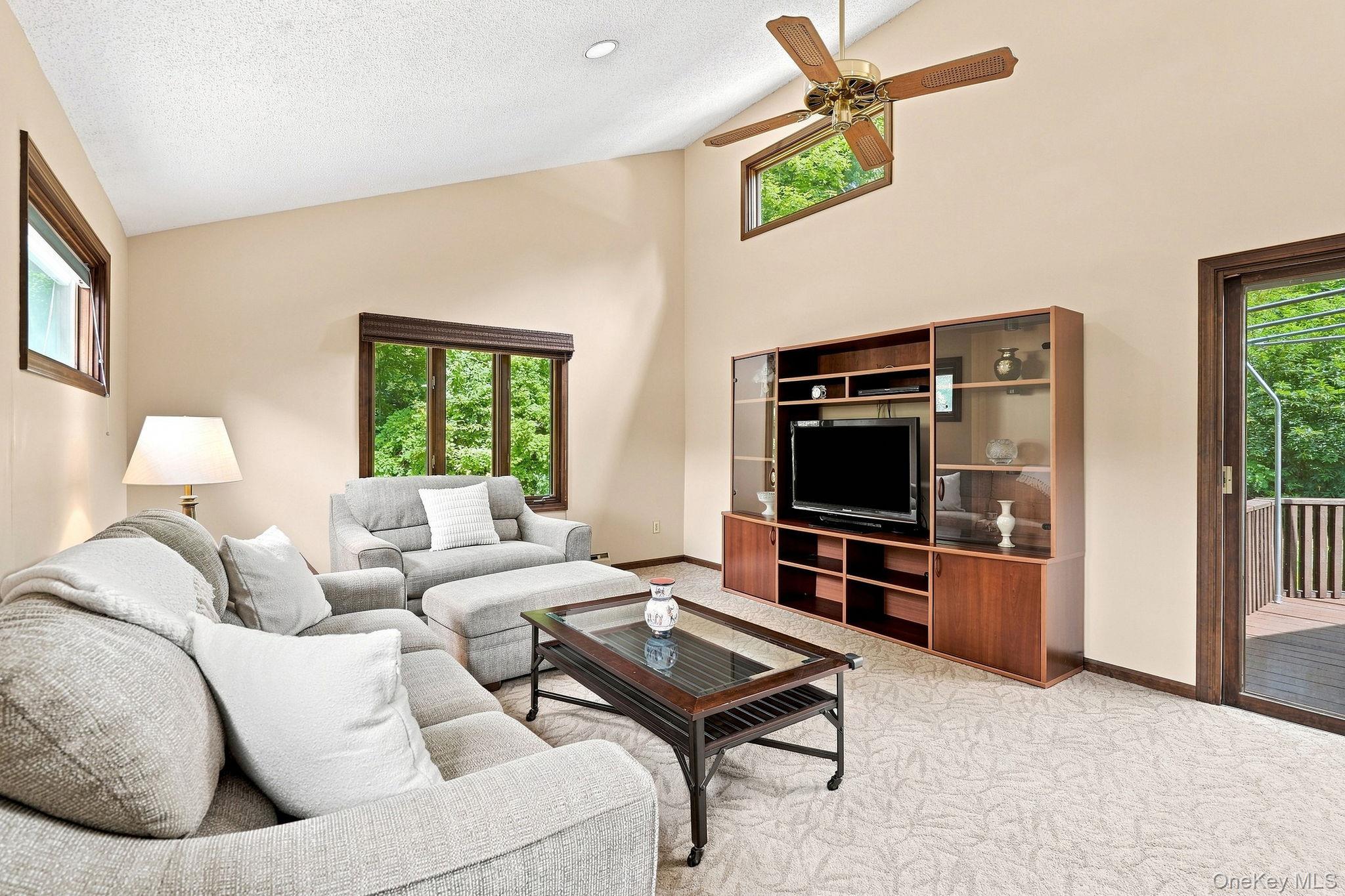 66 Maple Wood Drive – For Sale photo 7