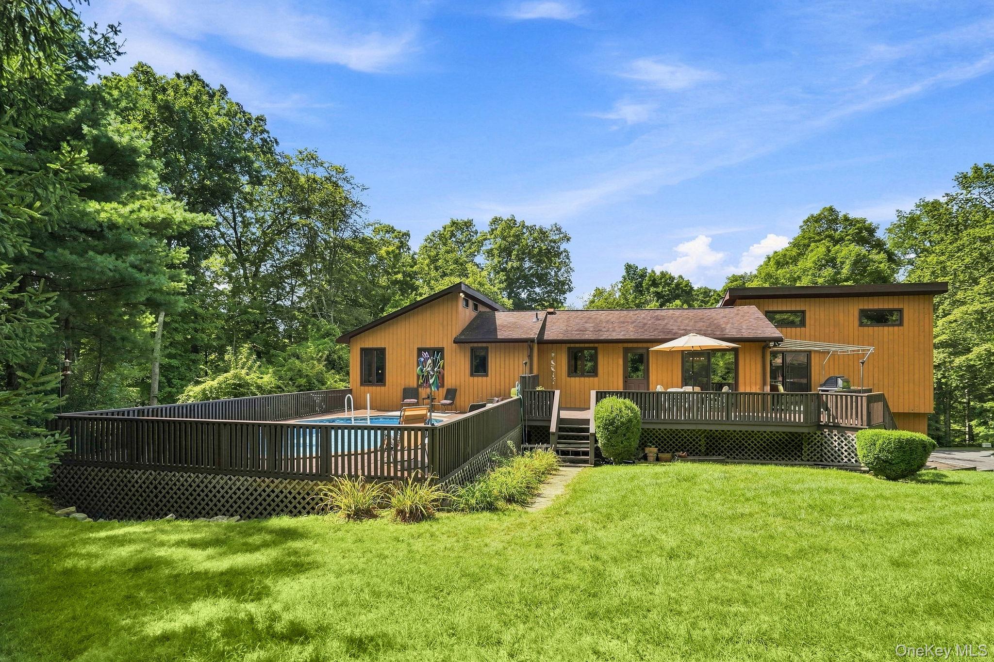 66 Maple Wood Drive – For Sale photo 3