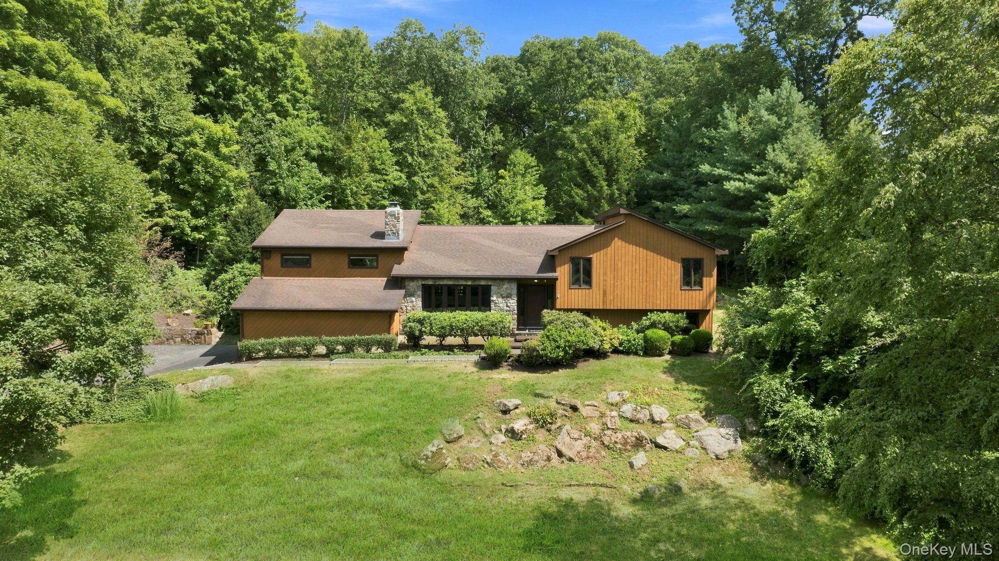 66 Maple Wood Drive – For Sale photo 2