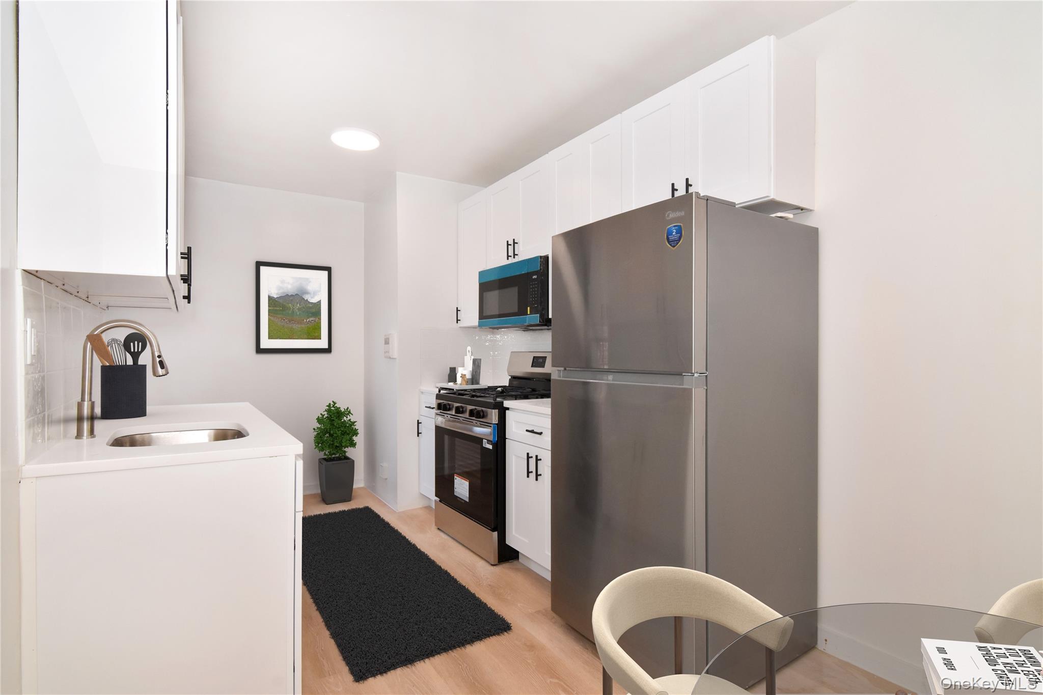590 E 3rd Street, Unit 1L photo 7