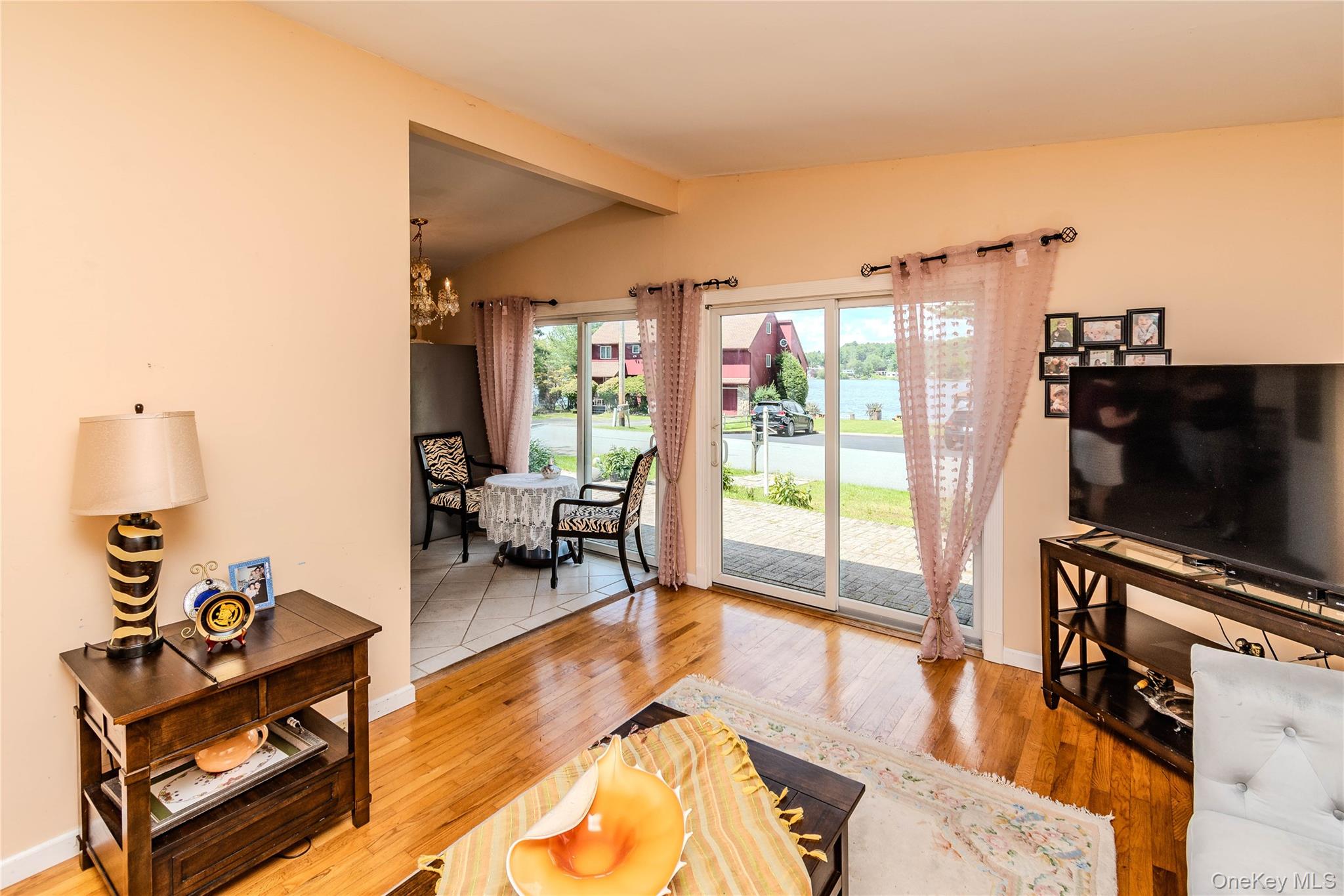 210 Lake Shore Drive E – For Sale photo 37