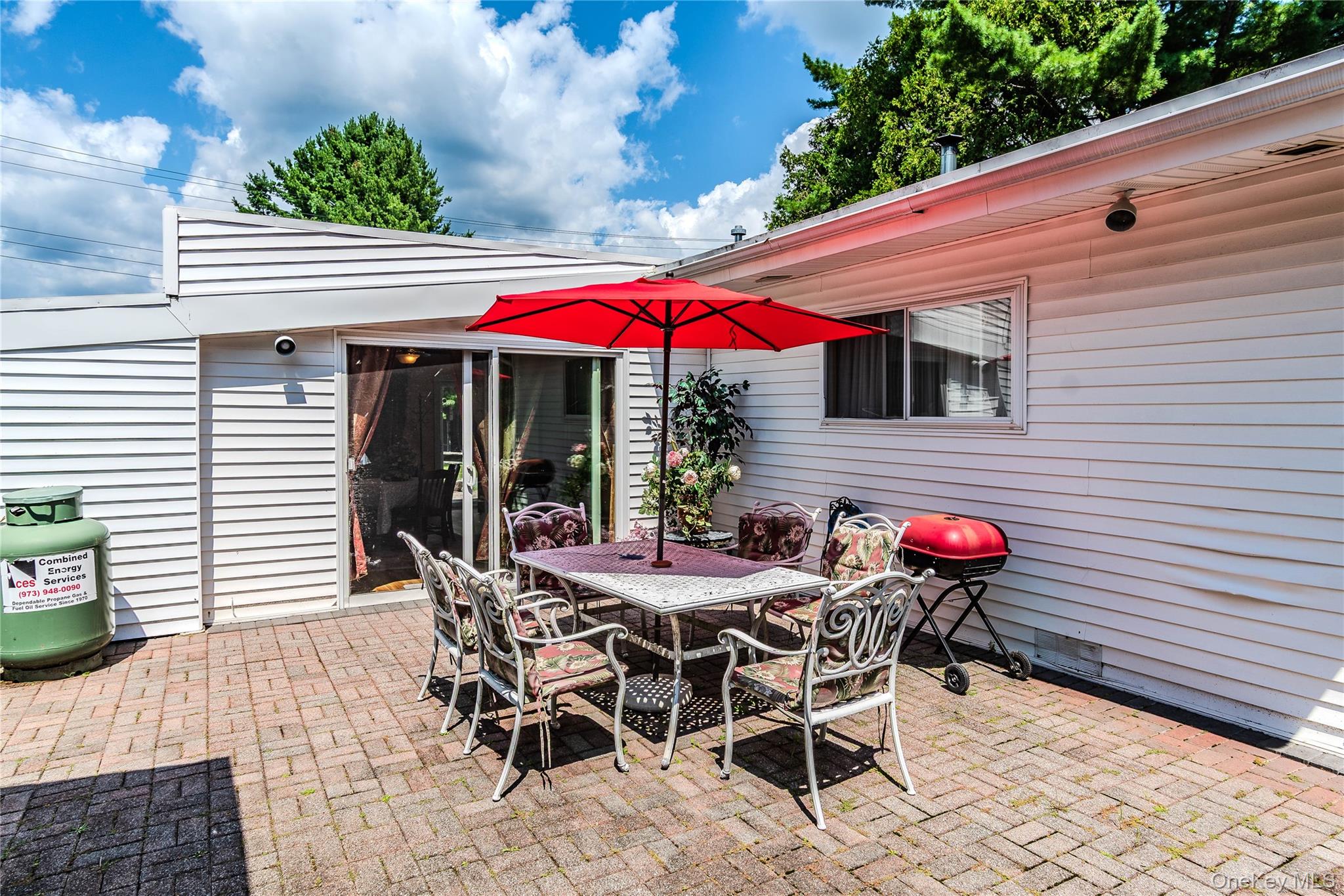 210 Lake Shore Drive E – For Sale photo 6