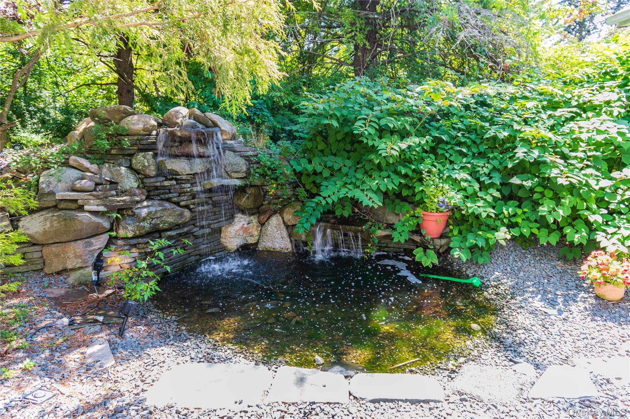 210 Lake Shore Drive E – For Sale photo 11