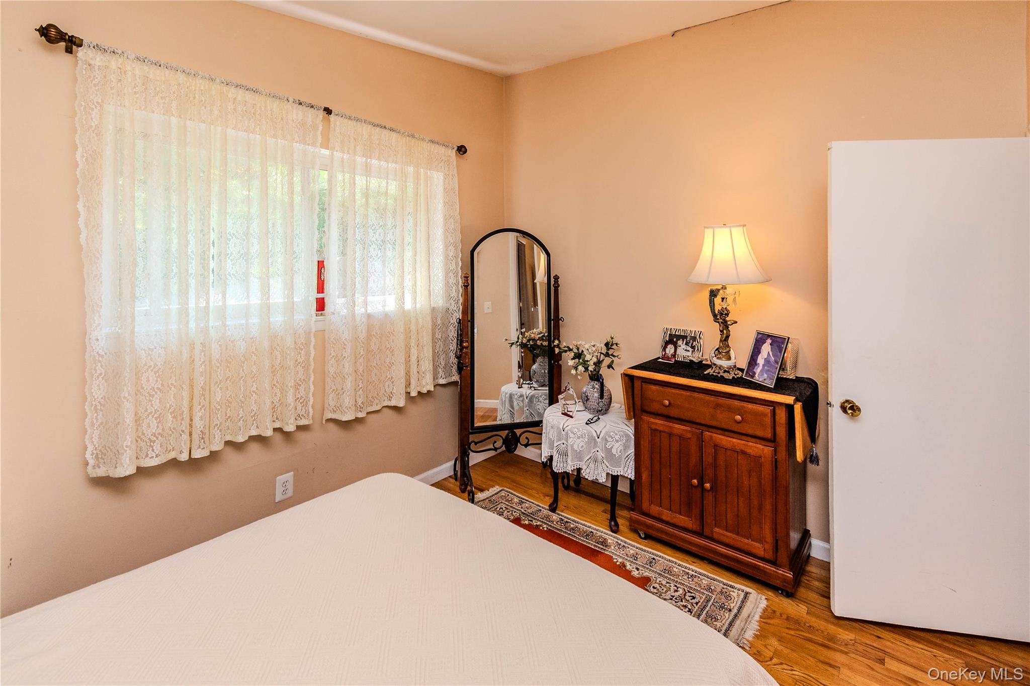 210 Lake Shore Drive E – For Sale photo 33