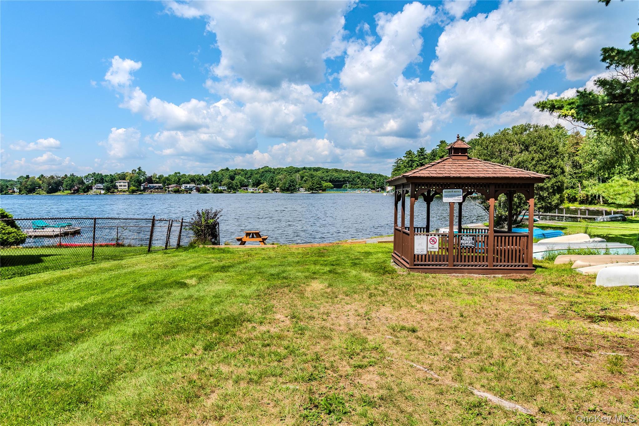 210 Lake Shore Drive E – For Sale photo 14