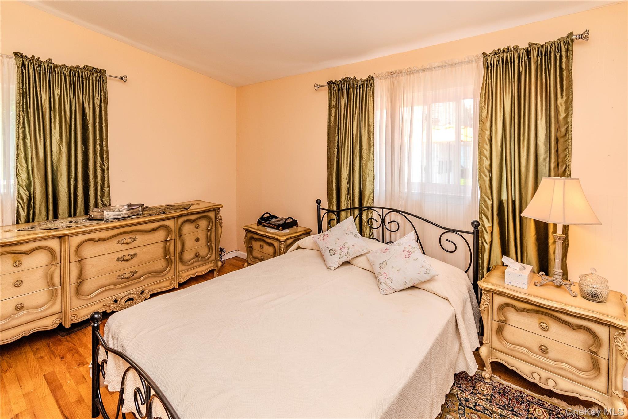 210 Lake Shore Drive E – For Sale photo 30