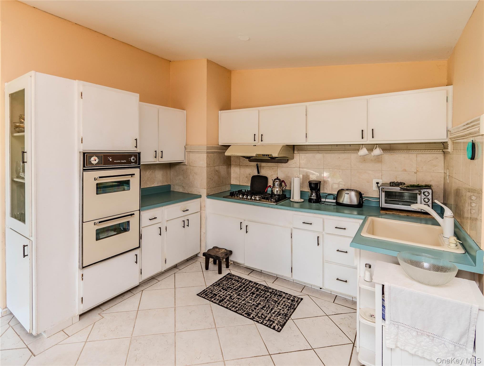 210 Lake Shore Drive E – For Sale photo 24