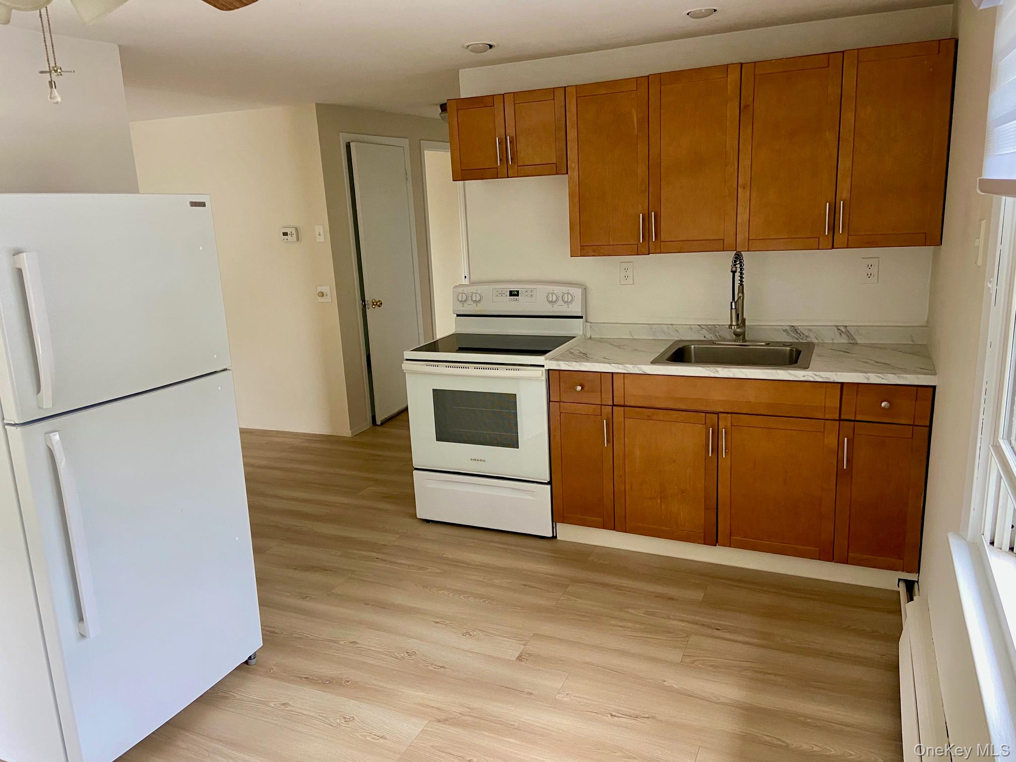 11 April Lane – For Rent photo 3