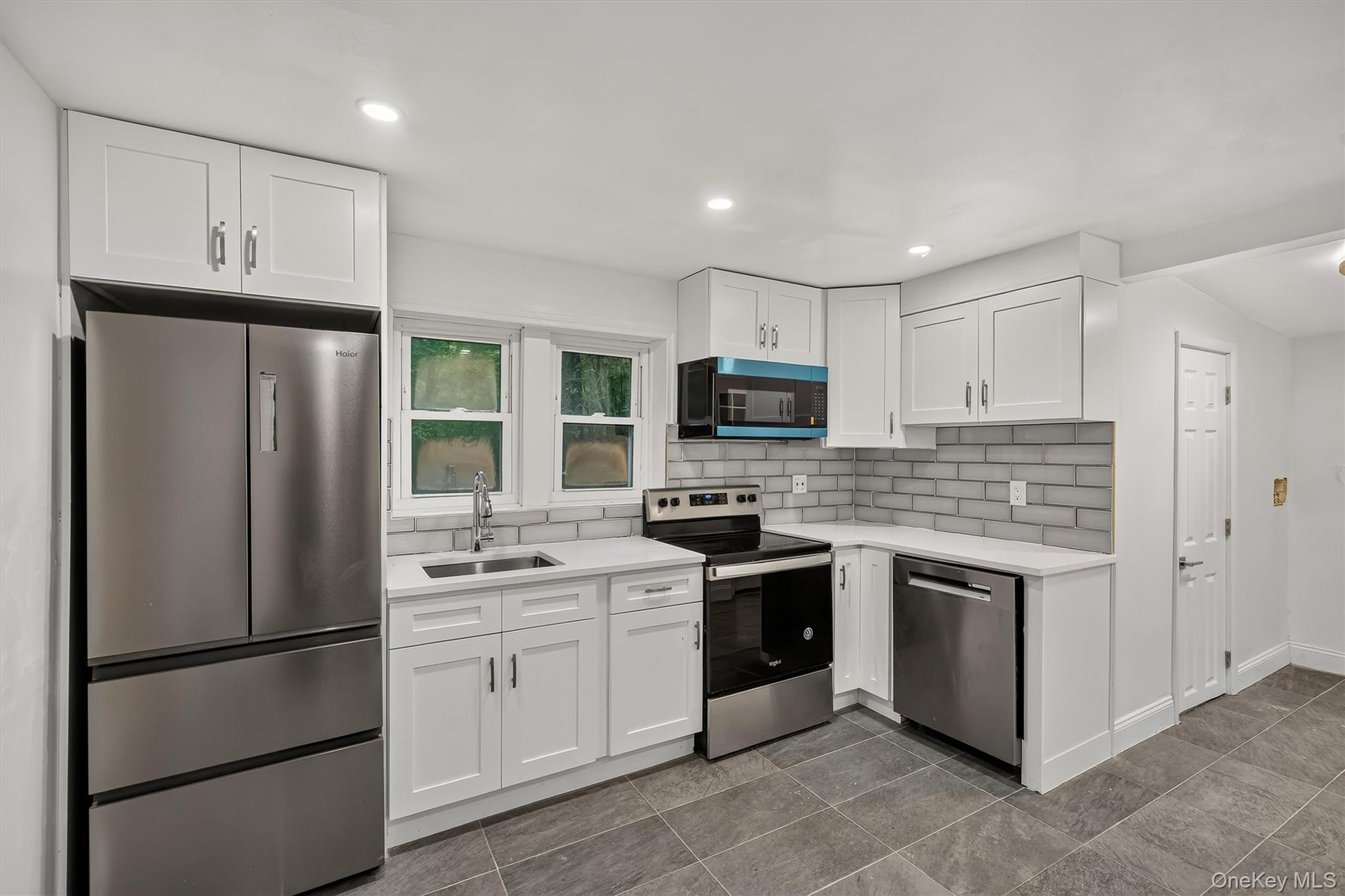 15 Arcadian Trail – For Sale photo 4