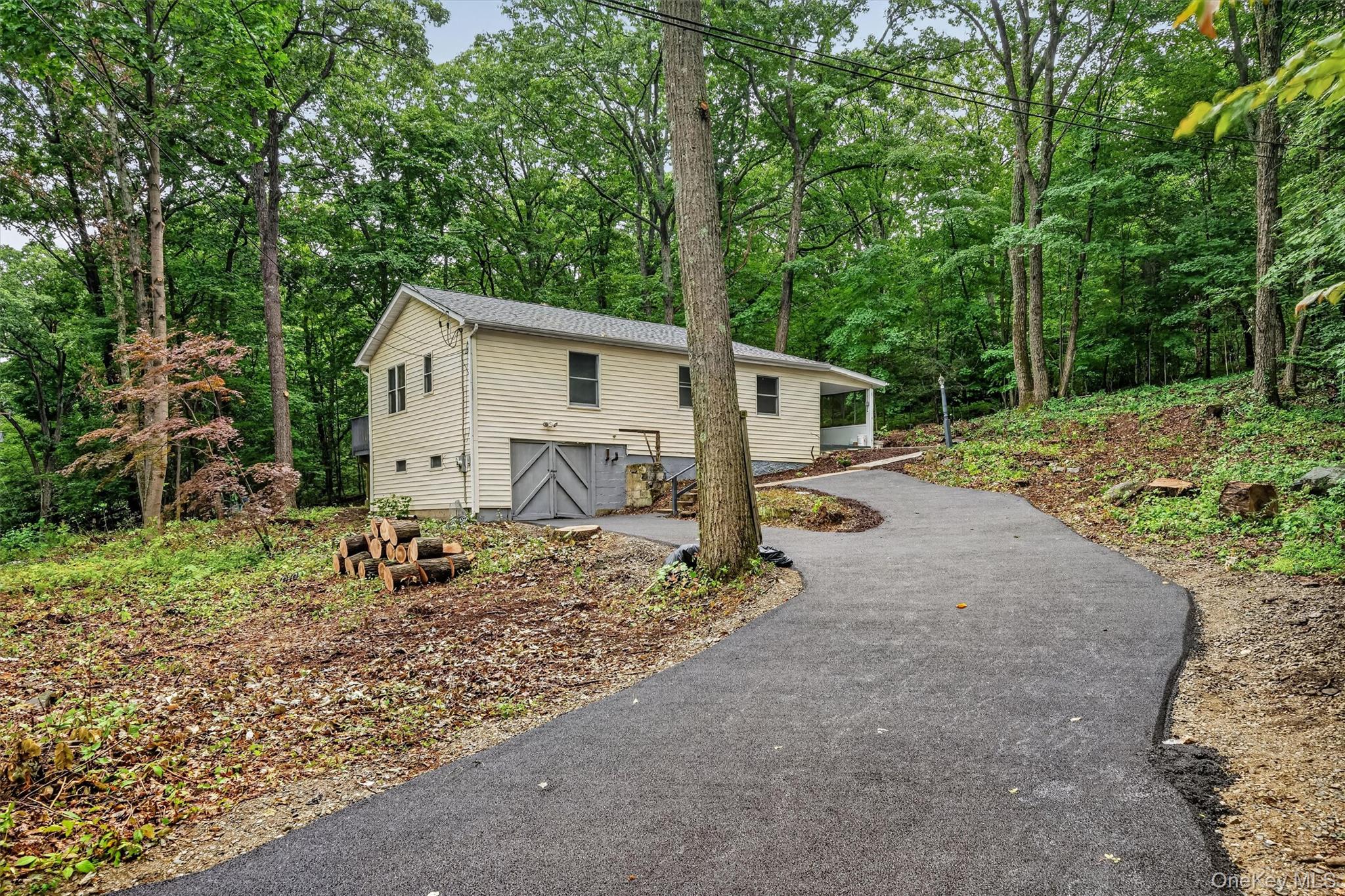 15 Arcadian Trail – For Sale