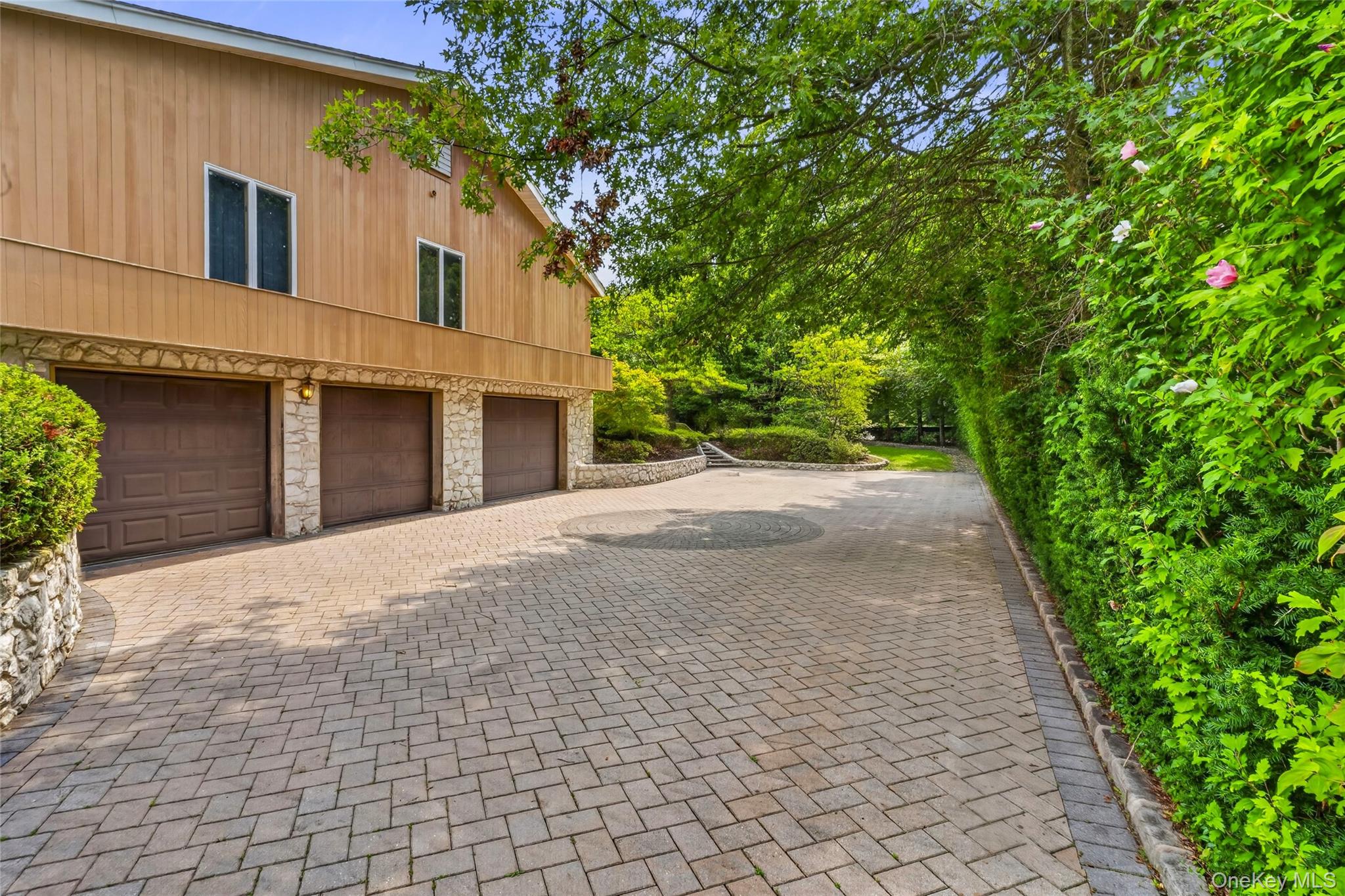 22 Penn Drive – For Sale photo 45