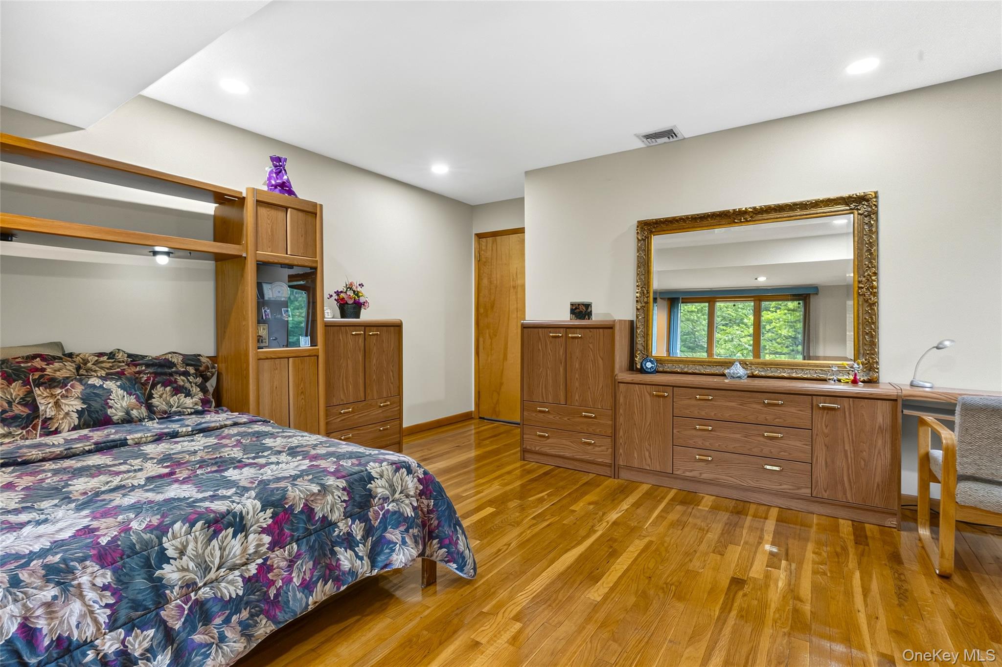 22 Penn Drive – For Sale photo 27